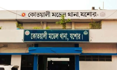 কন্যাকে ‘ধর্ষণের অভিযোগে’ বাবা আটক