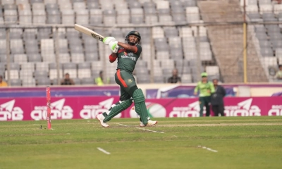 তামিমের ব্যাটে বড় সংগ্রহের পথে বাংলাদেশ