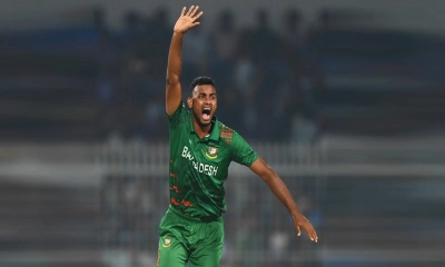 শুরুতেই নিউজিল্যান্ড শিবিরে আঘাত হানল শরিফুল