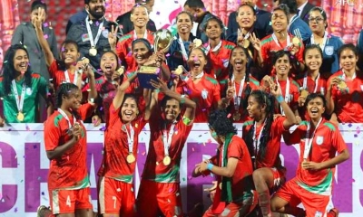সাবিনাদের দেড় কোটি টাকা এখনো দেয়নি বাফুফে