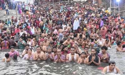 নারায়ণগঞ্জের লাঙ্গলবন্দে চলছে অষ্টমী স্নানোৎসব