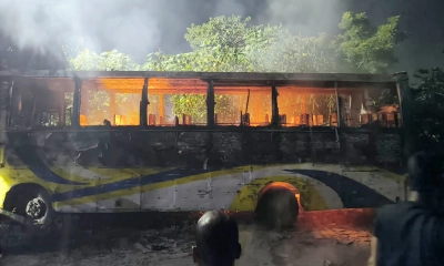 আধা ঘণ্টার ব্যবধানে সাভার-ধামরাইয়ে দুই বাসে আগুন