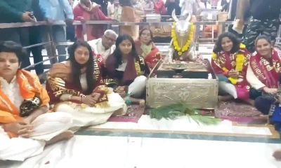 মহাকালেশ্বরে প্রার্থনায় ভারতীয় নারী ক্রিকেট দল