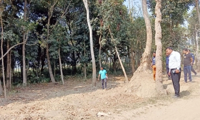 কপোতাক্ষ থেকে অবৈধ মাটি উত্তোলন