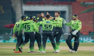টানা হারের পর জয়ের দেখা পেল লাহোর