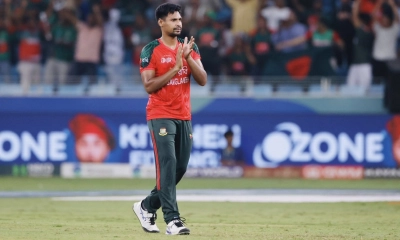 আইপিএলের মাঝেই দেশে ফিরবেন মুস্তাফিজ
