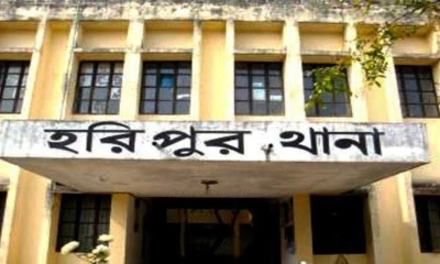 নিয়োগ পরীক্ষার খাতা ছিনিয়ে নেওয়ার ঘটনায় গ্রেপ্তার ১