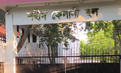 সমস্যার শেষ নেই বেরোবির একমাত্র ছাত্রী হলে