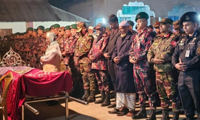 কুমিল্লায় চিরনিদ্রায় শায়িত সন্ত্রাসী হামলায় নিহত র‍্যাব কর্মকর্তা