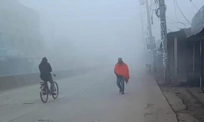 হাড়কাঁপানো শীতে বিপর্যস্ত জনজীবন