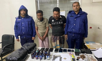 মুন্সীগঞ্জে পিস্তল-গুলিসহ আটক ২