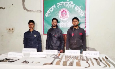সেনাবাহিনীর অভিযানে বিদেশি পিস্তলসহ আটক ৩