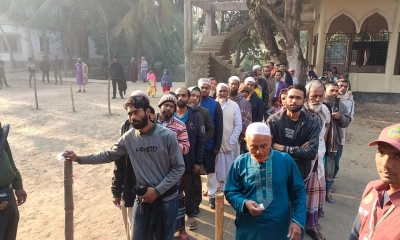 মাদারীপুরে শান্তিপূর্ণভাবে ভোটগ্রহণ শুরু 