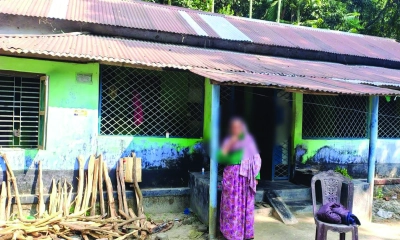 নড়াইলে অস্ত্রের মুখে জিম্মি করে দুর্ধর্ষ ডাকাতি