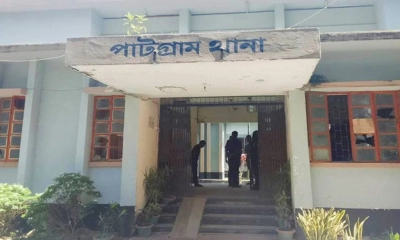 ট্রাকের ধাক্কায় প্রাণ গেল মোটরসাইকেল আরোহীর