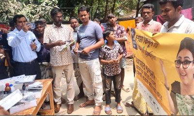 মসজিদে মাইকিং করে রোগী ডেকে অর্থ আদায়