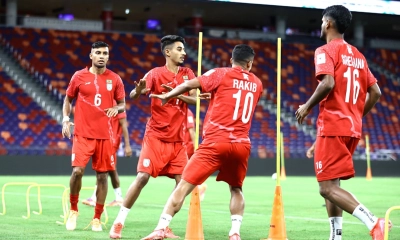 হংকং থেকে ফিরল বাংলাদেশ দল, ফেরেননি হামজা-শমিত-ফাহমিদুল