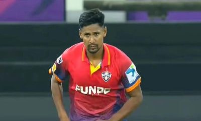 দলের পরাজয়ের দিনেও বল হাতে উজ্জ্বল মোস্তাফিজ