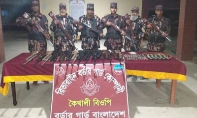 বিজিবির অভিযানে ১৪টি এয়ারগানসহ বিপুল সরঞ্জাম উদ্ধার