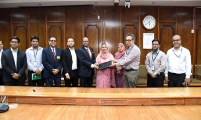 ক্ষুদ্র উদ্যোক্তাদের ৭ শতাংশ সুদে ঋণ দিতে ইউসিবির সঙ্গে বাংলাদেশ ব্যাংকের চুক্তি