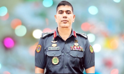 কঠিন পরিস্থিতি সামলে  সংস্কারকাজ চলছে