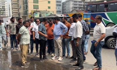 গাজীপুরে উন্নয়ন কাজে ছুটির দিনেও মাঠে সিটি প্রশাসক 