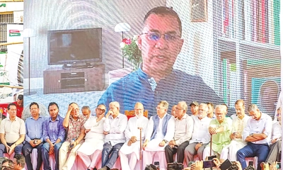 রাজনৈতিক দলগুলোর মধ্যে মুখ  দেখাদেখি যাতে বন্ধ না হয়