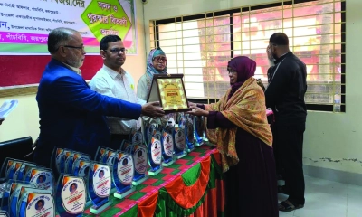 পাঁচবিবিতে জাতীয় শিক্ষা সপ্তাহ উপলক্ষে পুরস্কার বিতরণ