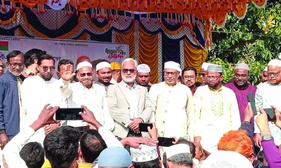 শাহ্ শরীফ জিন্দানীর মাজার জিয়ারত করলেন ভিপি আইনুল হক
