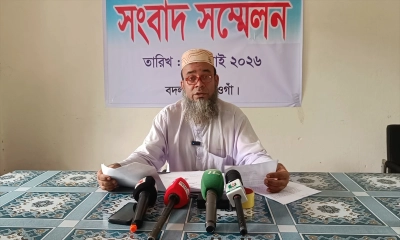 আদালতের রায় হাতে নিয়েও ঢুকতে পারলেন না অধ্যক্ষ