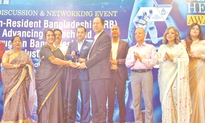 ডা. আশীষ কুমার চক্রবর্তী  পেলেন গ্লোবাল হেলথ  অ্যাওয়ার্ড ২০২৬