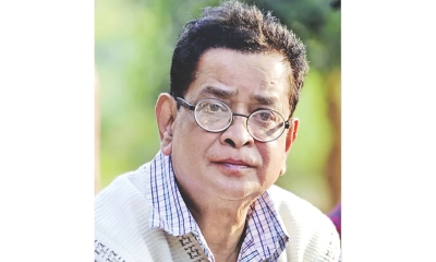 হুমায়ূন আহমেদ : শূন্যতায় মোড়ানো একযুগ