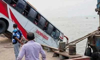 ফেরিঘাটে বাসডুবির ঘটনায় ৬ সদস্যের তদন্ত কমিটি