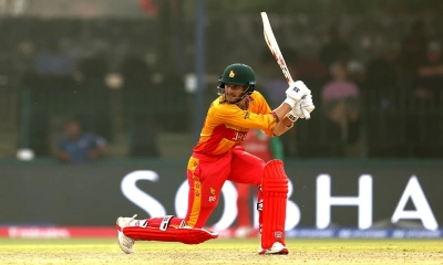 ওমানকে উড়িয়ে উড়ন্ত সূচনা জিম্বাবুয়ের