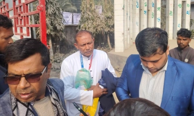নমুনা ব্যালটসহ যুবশক্তির আহ্বায়ক আটক