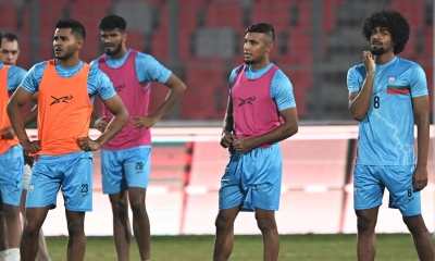 একাদশে হামজা-শমিত, বেঞ্চে জামাল