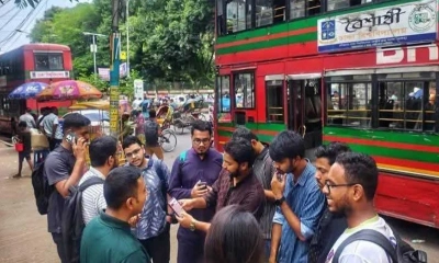 ঢাবির পরিবহনে ডিজিটাল রূপান্তর, বাস ট্র্যাকিংয়ে আসছে অ্যাপ