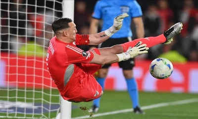 ভয়াবহ বিস্ফোরণে পুড়ল আর্জেন্টাইন গোলরক্ষকের বাড়ি