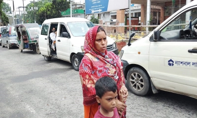 ভারতীয় নাগরিক রেশমাকে ‘বাংলাদেশি’ পরিচয়ে পুশইনের অভিযোগ