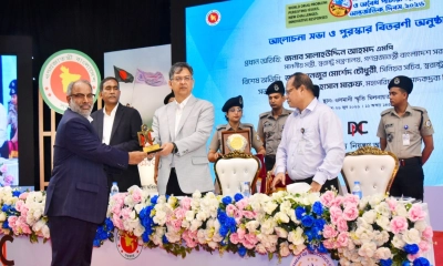 মাদকবিরোধী কর্মকাণ্ডে পপুলার লাইফের প্রথম পুরস্কার অর্জন