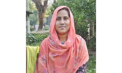 অফিস না করেই  নেন বেতন-ভাতা