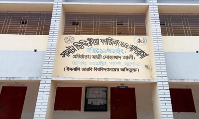 শার্শায় মাদ্রাসাছাত্রীকে কুপ্রস্তাব, শিক্ষকের বিরুদ্ধে থানায় লিখিত অভিযোগ