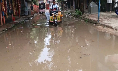 সামান্য বৃষ্টিতেই জলাবদ্ধতা