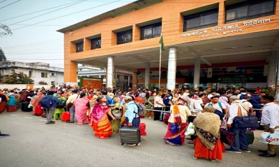 জনশূন্য প্যাসেঞ্জার টার্মিনাল