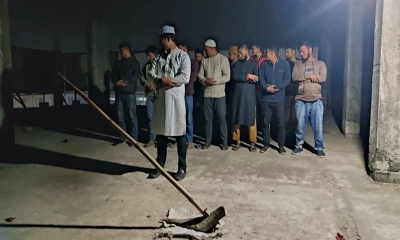 রংপুরে লাঙ্গলের ‘জানাজা’ ছবি ভাইরাল