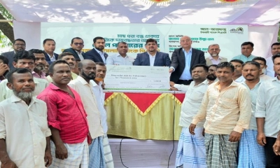 দেশব্যাপী ৭৮৪ জন জেলের মাঝে আল-আরাফাহ্ ইসলামী ব্যাংকের আর্থিক সহায়তার উদ্বোধন