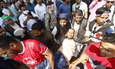 সরকারি কর্মচারীদের মিছিলে পুলিশের হামলায় আহত ৬