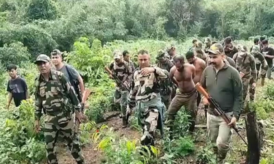 ভারতে ৫ বাংলাদেশি আটক, নিজেদের আওয়ামী লীগ কর্মী ও পুলিশ সদস্য দাবি