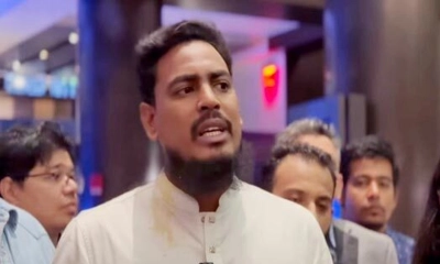 দেশেও আমরা আ.লীগের লক্ষ্যবস্তু, তাতে ভয় পাই না : আখতার