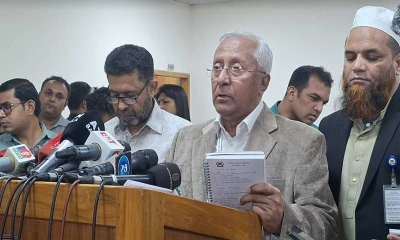 নির্বাচন কমিশনের (ইসি) সিনিয়র সচিব আখতার আহমেদ। ছবি- সংগৃহীত নির্বাচন কমিশনের (ইসি) সিনিয়র সচিব আখতার আহমেদ। ছবি- সংগৃহীত